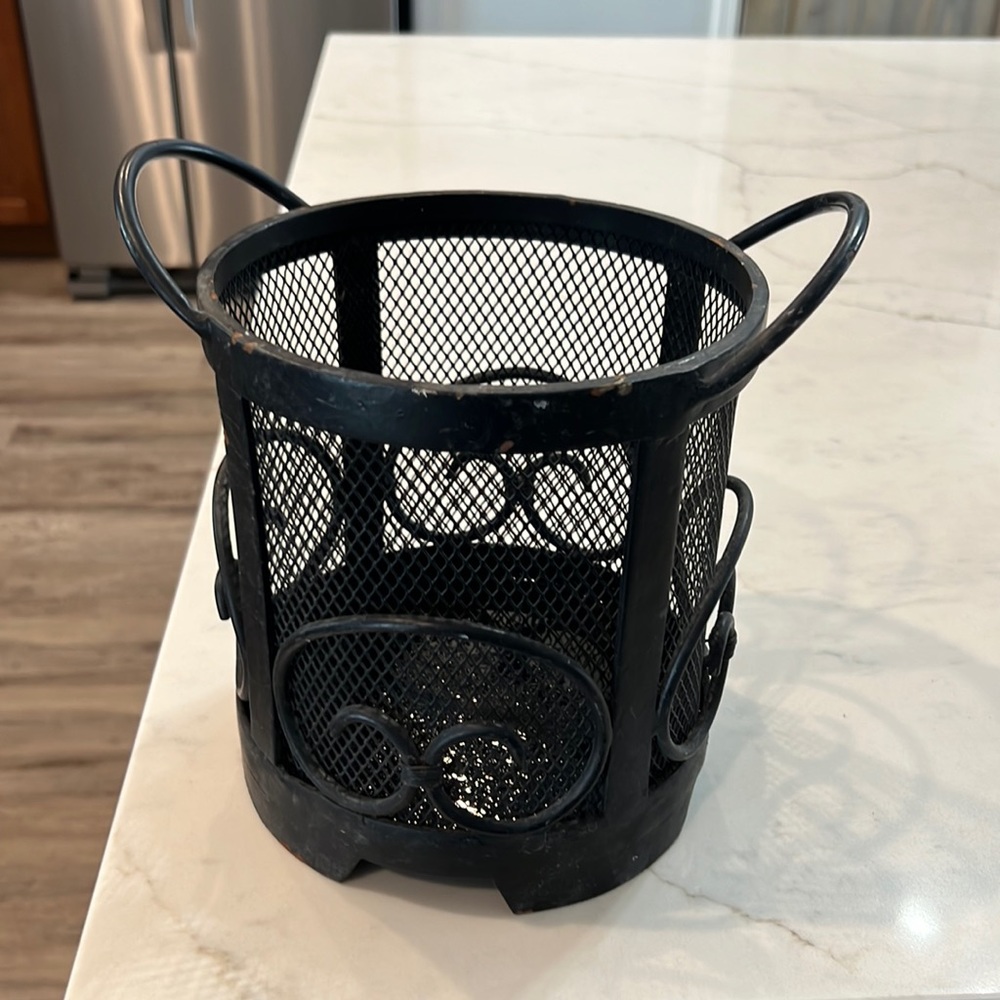 Small log basket